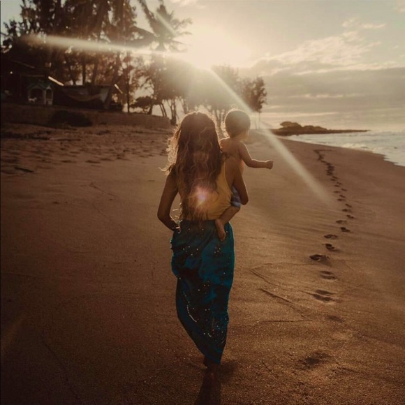 Meet your Posher, Amber - Picture 1 of 1